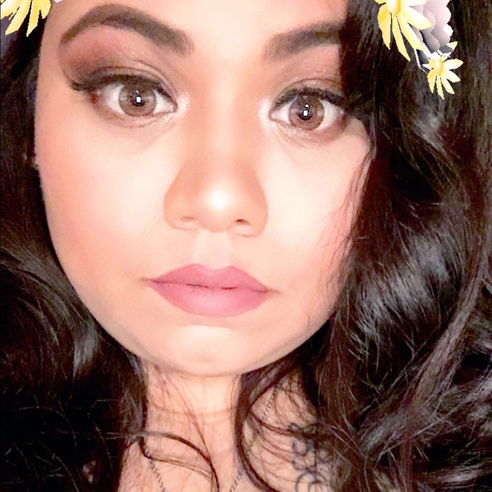 Meet your Posher, Alyssa